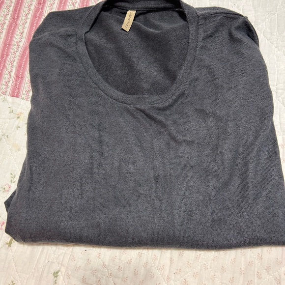 Soyaconcept Elegant Charcoal Long Sleeve woman’s sweater- new or lightly used - Picture 9 of 10